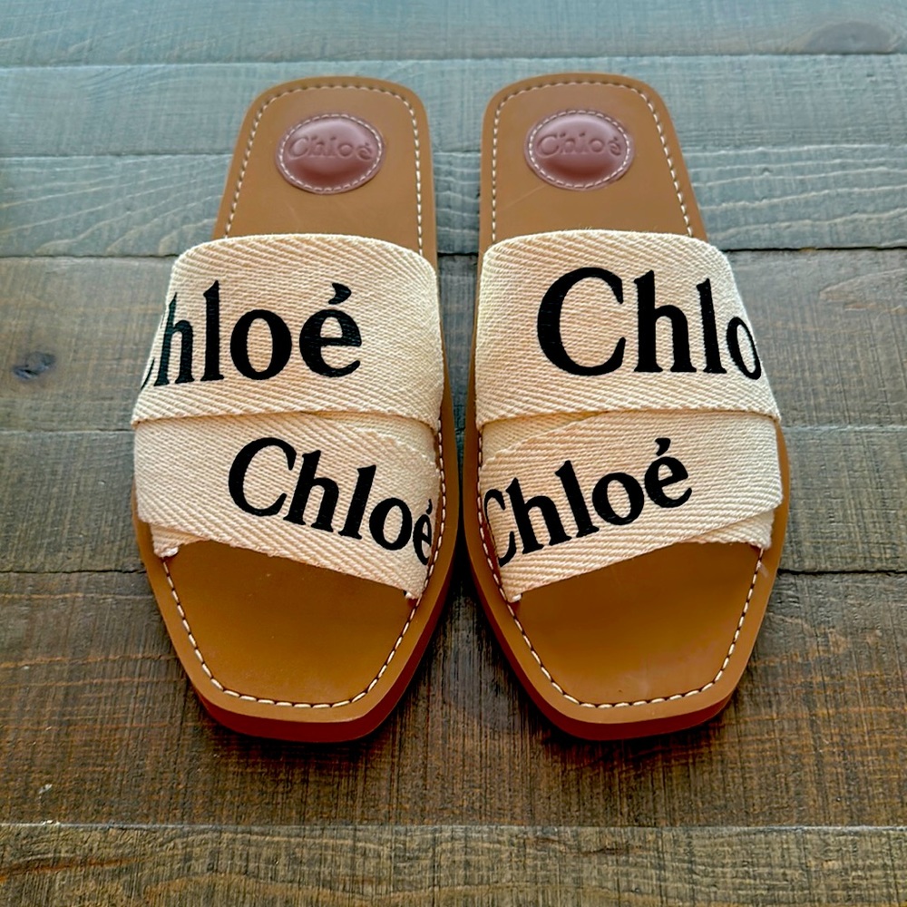 Chloe Woody White and Black Logo Slides
